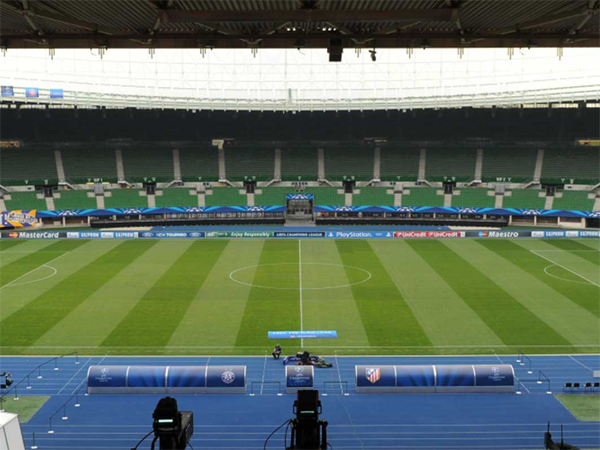 ERNST HAPPEL STADION